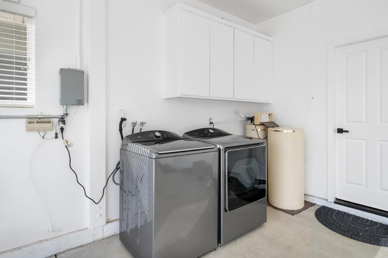 Steps To #Pismobeach With Poker, Foosball, Free Ev Charger, And Bikes Oceano Exterior photo